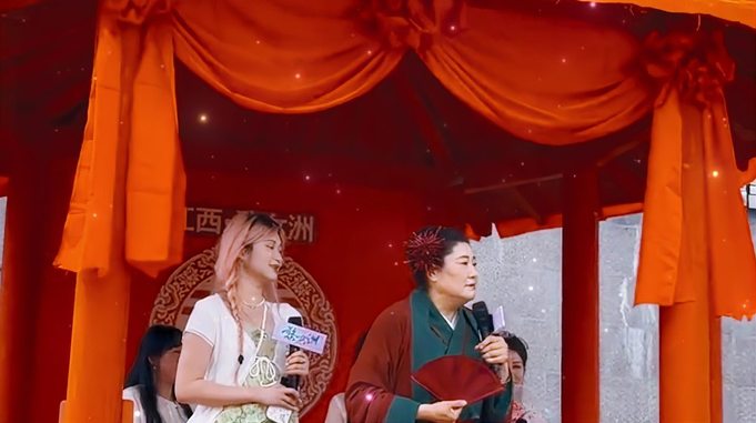 上海21岁像明星的学生妹，墨镜哥紧张上台追爱！1